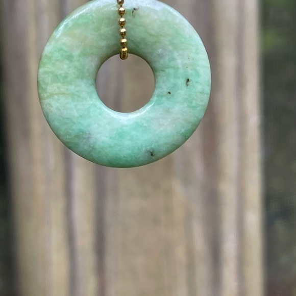 Vintage Natural Green Jade Pi / Bi / Donut / Circle Pendant - Picture 4 of 4